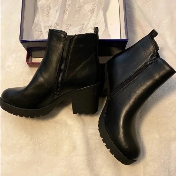 Sold - Picture 4 of 4